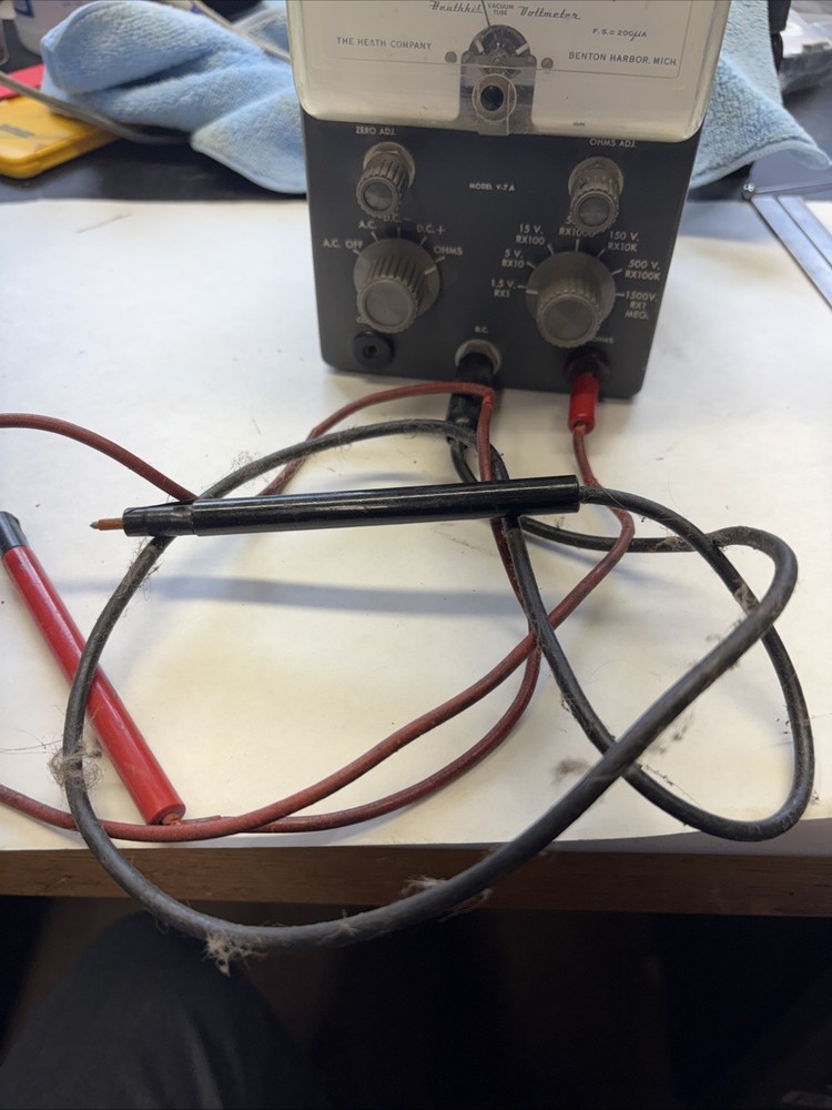 Vintage Heathkit Vacuum Tube Voltmeter VTVM