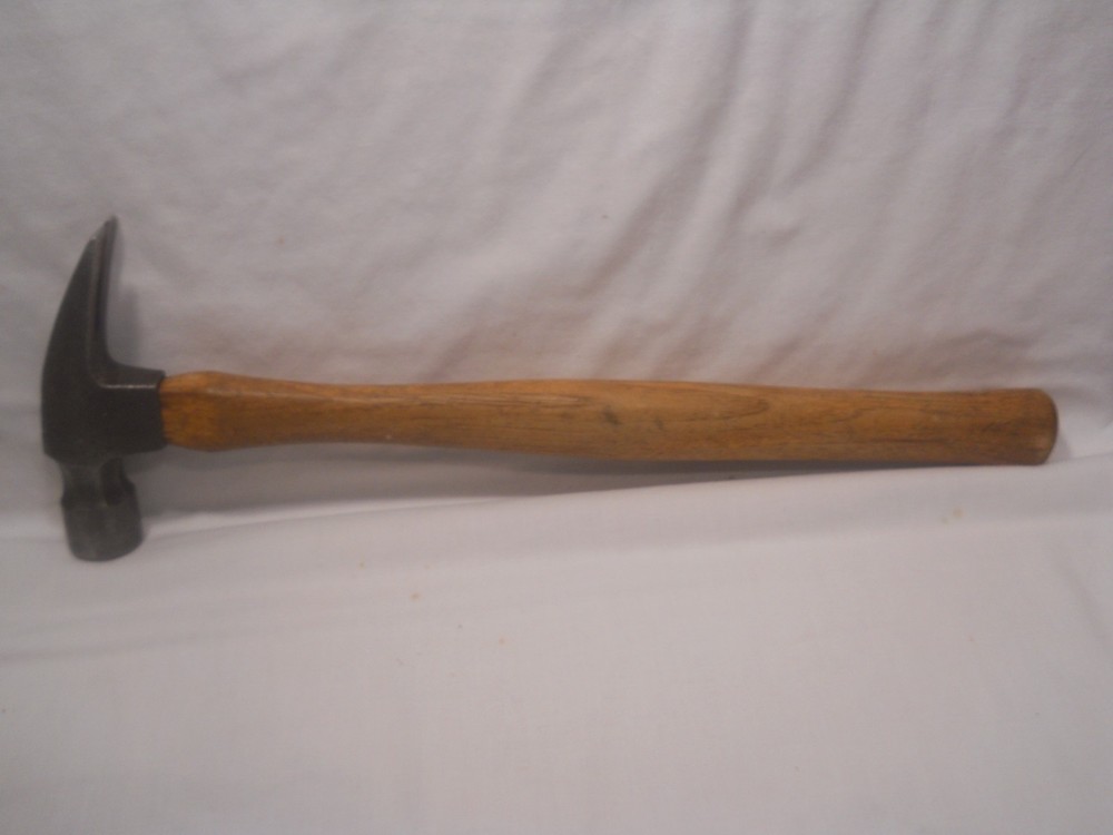 STANLEY 22 oz Framing Hammer