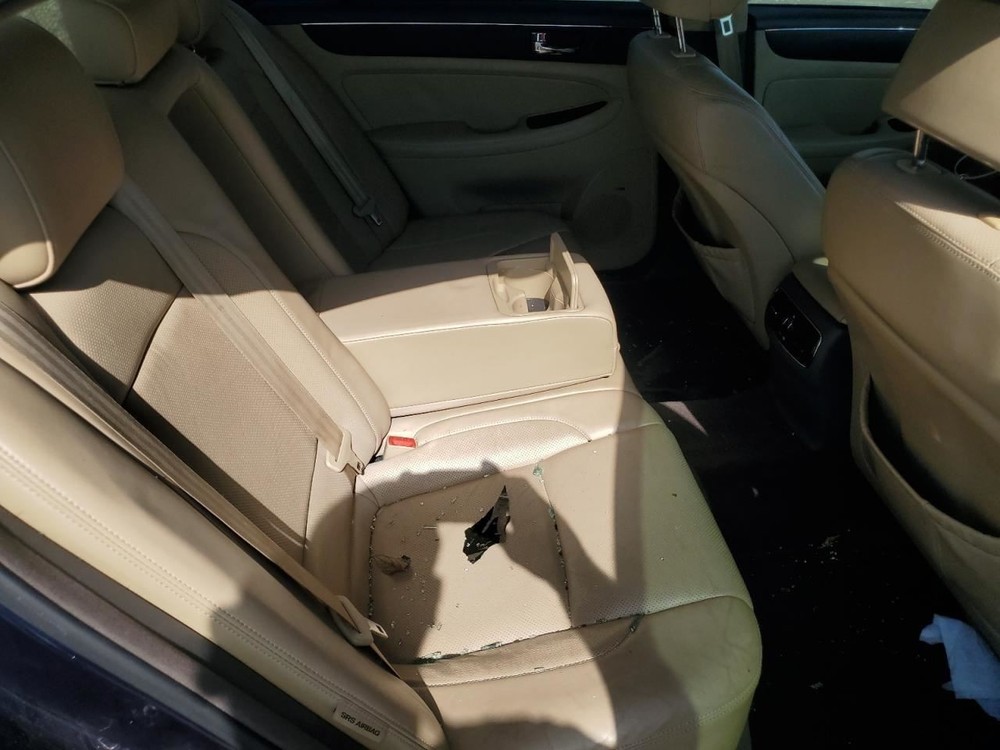 GENESIS 2011 Transmission Shift 730672