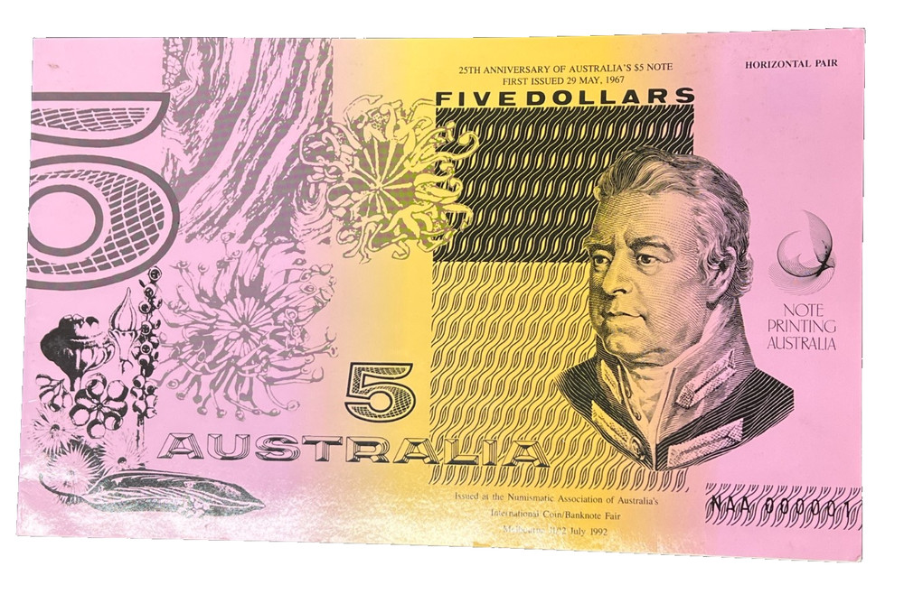 UNC 1992 $5 Note Pair RED XXV Overprint Commemorative Folder RARE Set