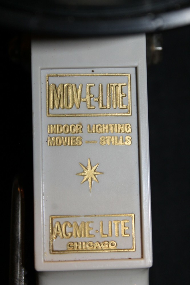 VINTAGE ACME-LITE MOV-E-LITE! TESTED AND WORKS NICE GRAPHICS ON CASE!