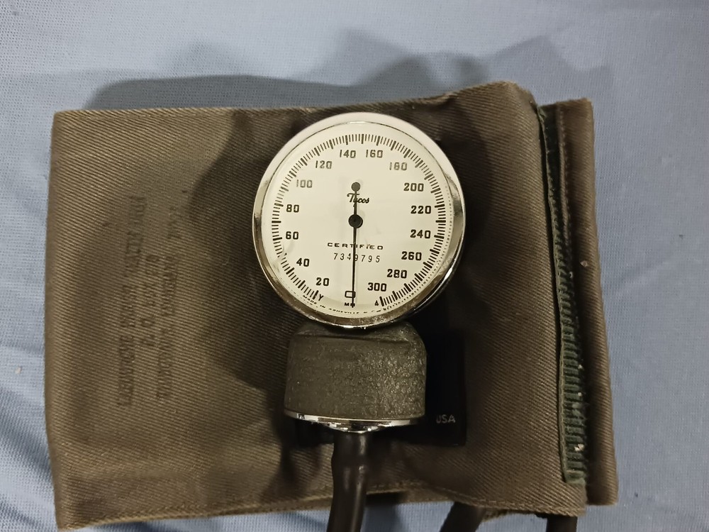 Nasco Lifeform Replicas Left Arm Training Simulator w/ Case