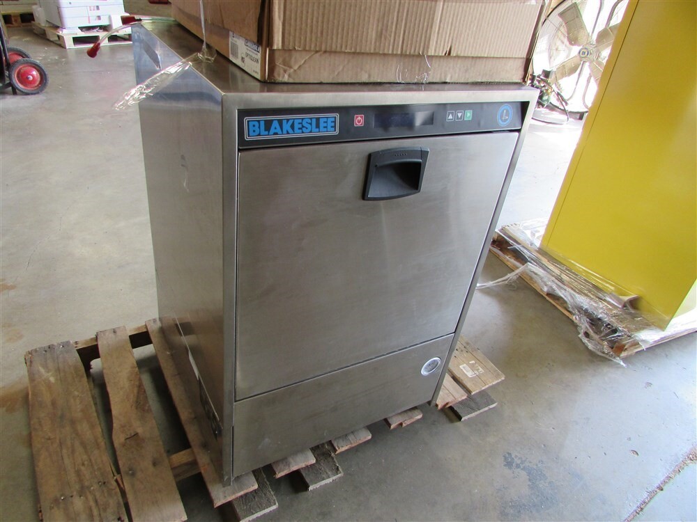 Blakeslee UC20 Dishwasher (see description for condition)