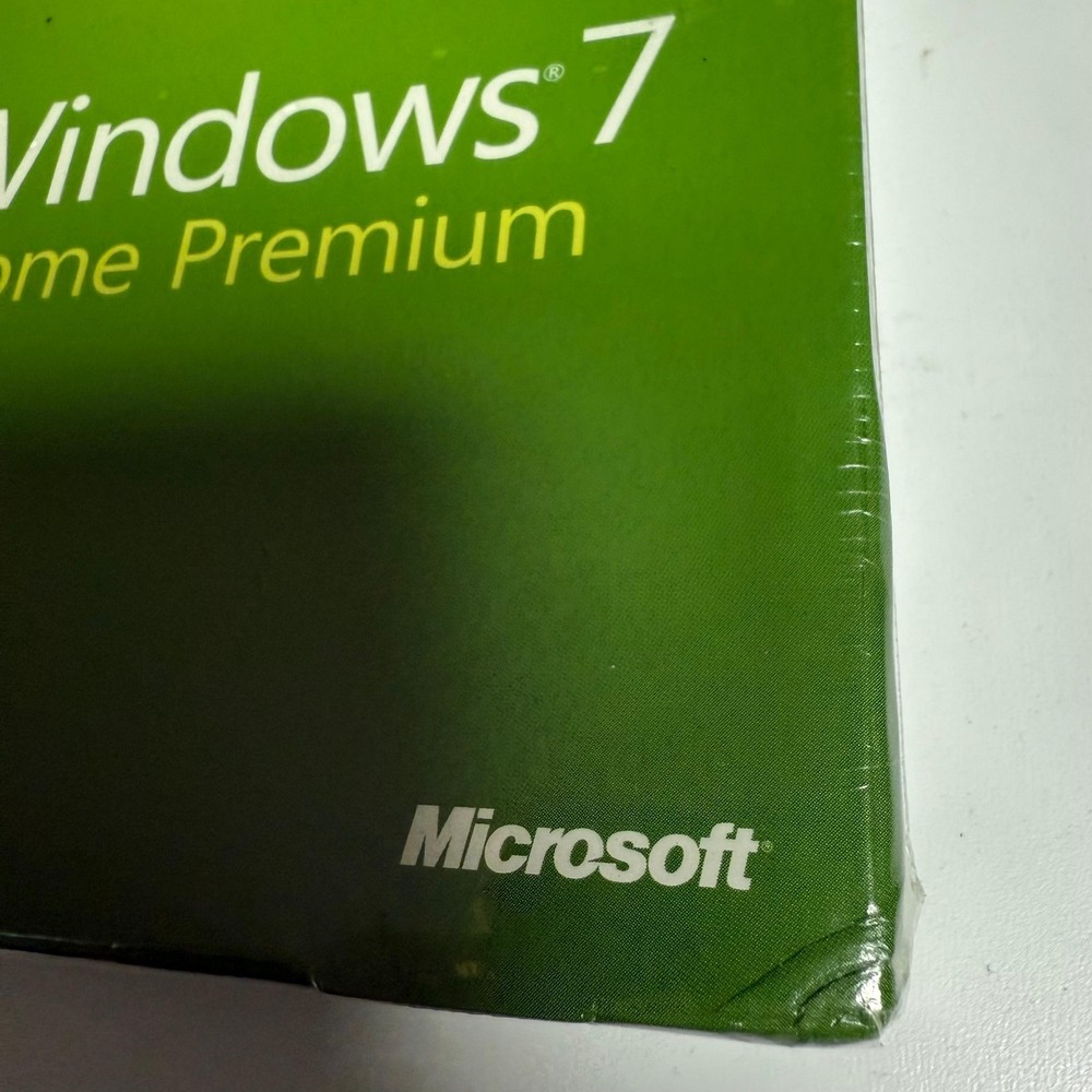 Microsoft Windows 7 Home Premium Upgrade 32 & 64 Bit DVD