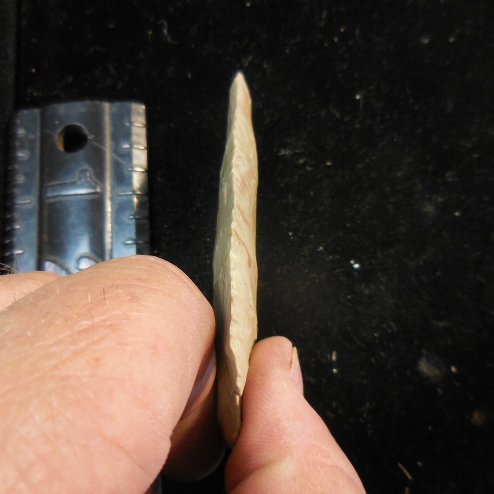 MULTI COLORED LOST LAKE POINT--CLASSIC FORM AND FLAKING #JE