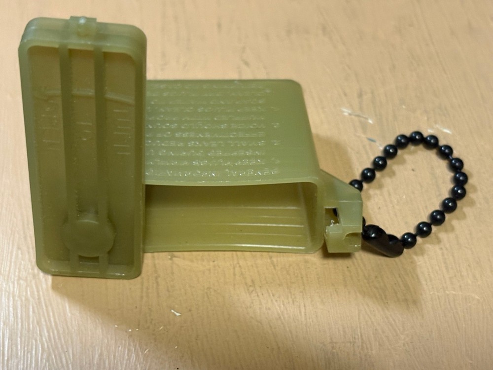 US Army Plastic Ear Plug Case, Rectangular with Ear Plugs