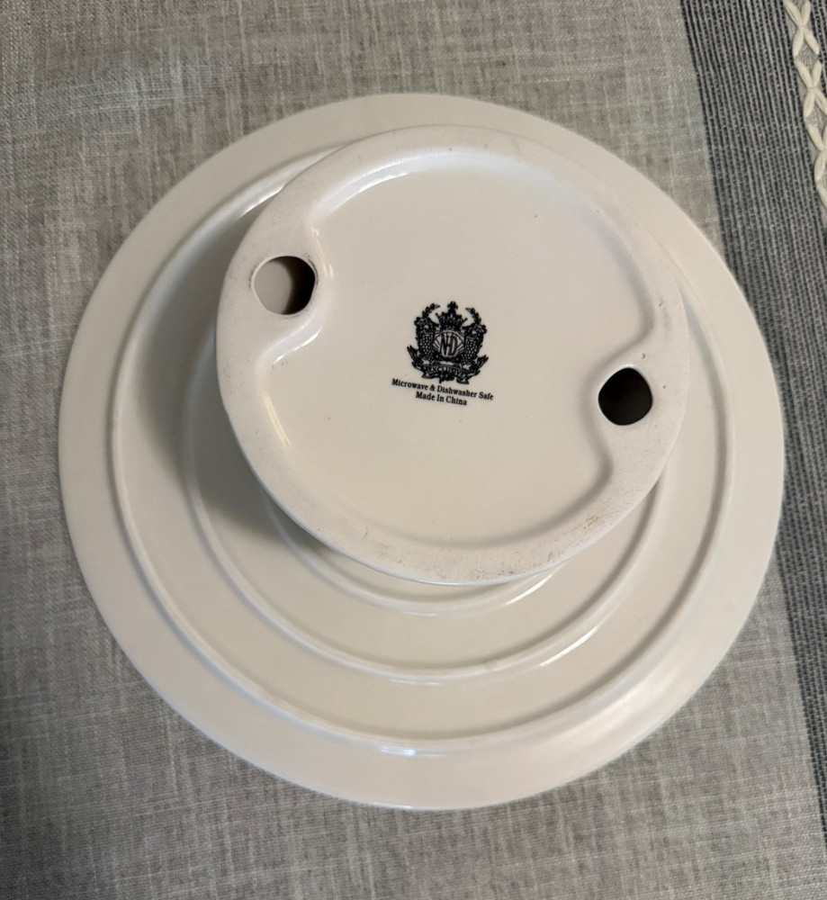 🎂 N D Exclusive Pastel Striped Ceramic Cake Stand • 12" Tall • Spring/Easter
