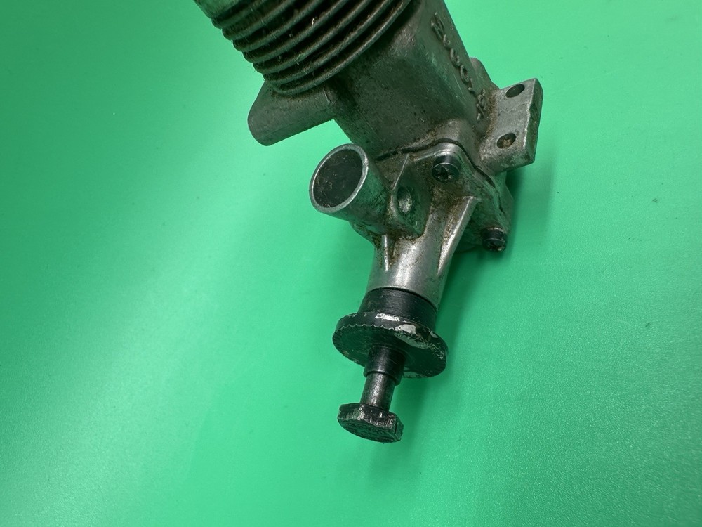 Vintage McCoy 19 Control Line Model Airplane Engine Untested