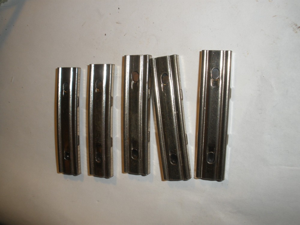 (5 )STRIPER CLIPS 5 ROUNDS WILL HOLD 30:06 OR .308 AMMO