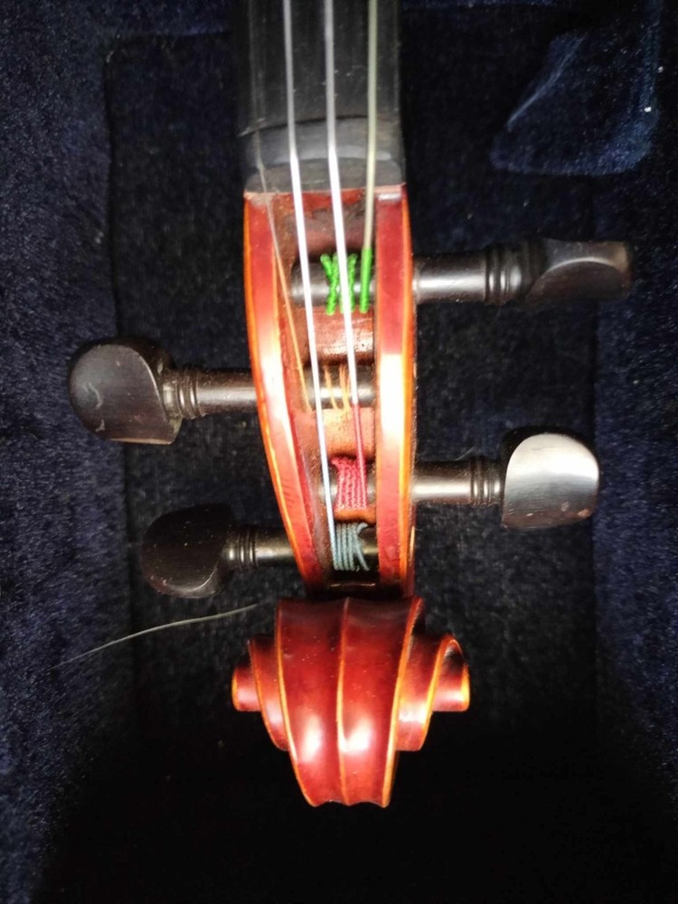 Franz Hoffmann Maestro Violin 1/2 Size Toshira shaped Case Backpack 2 Bows