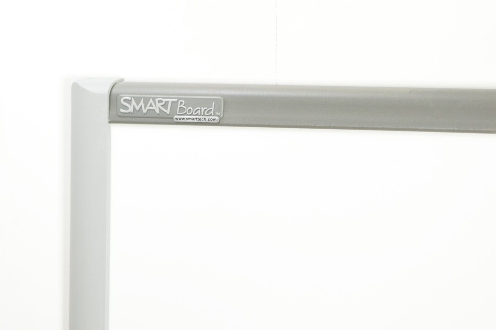 SMART Board SB680 77" Interactive Whiteboard In Excellent Condition With Pens