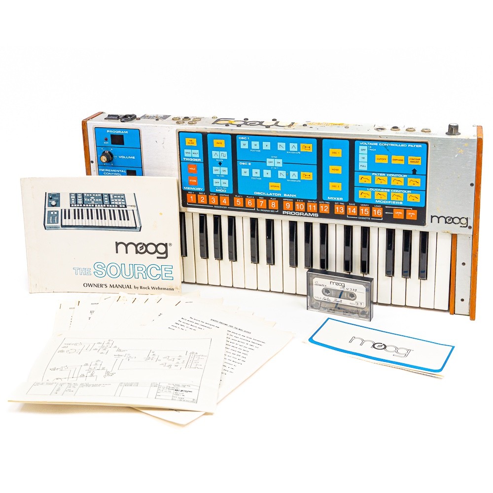 Moog Source Analog Synthesizer – Vintage 37-Key Mono Synth with Patch Memory