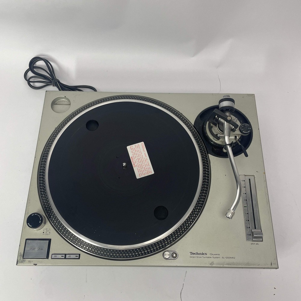 Technics SL-1200MK2 Direct-Drive Professional DJ Turntable