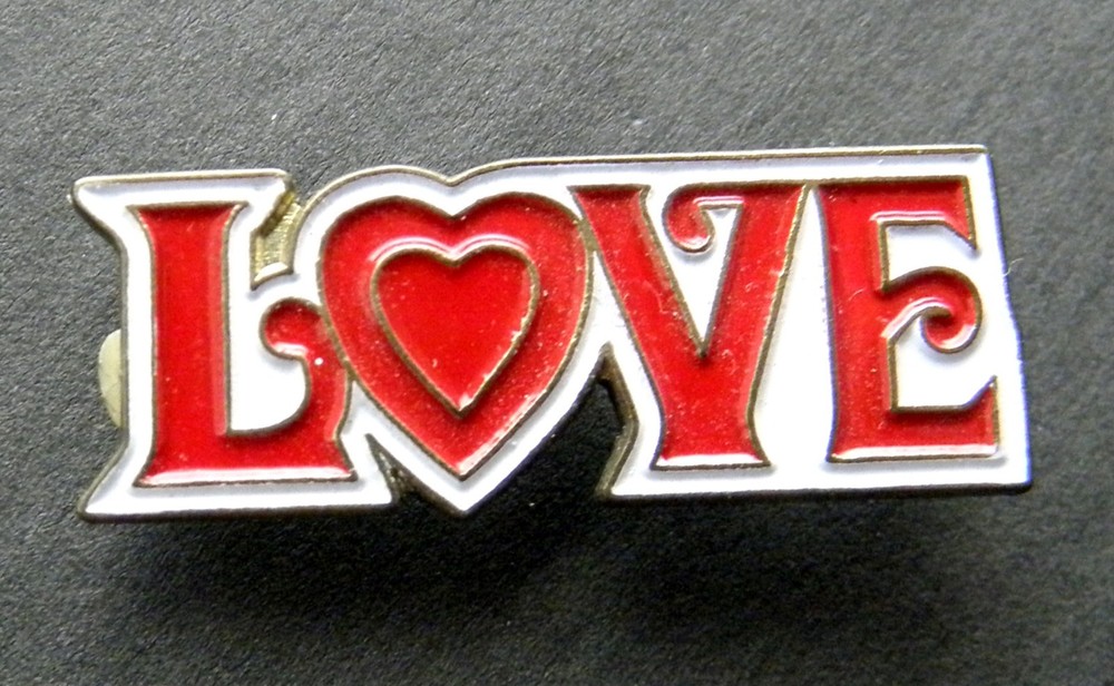 LOVE HEART VALENTINES SCRIPT LAPEL HAT PIN BADGE 1.1 INCHES