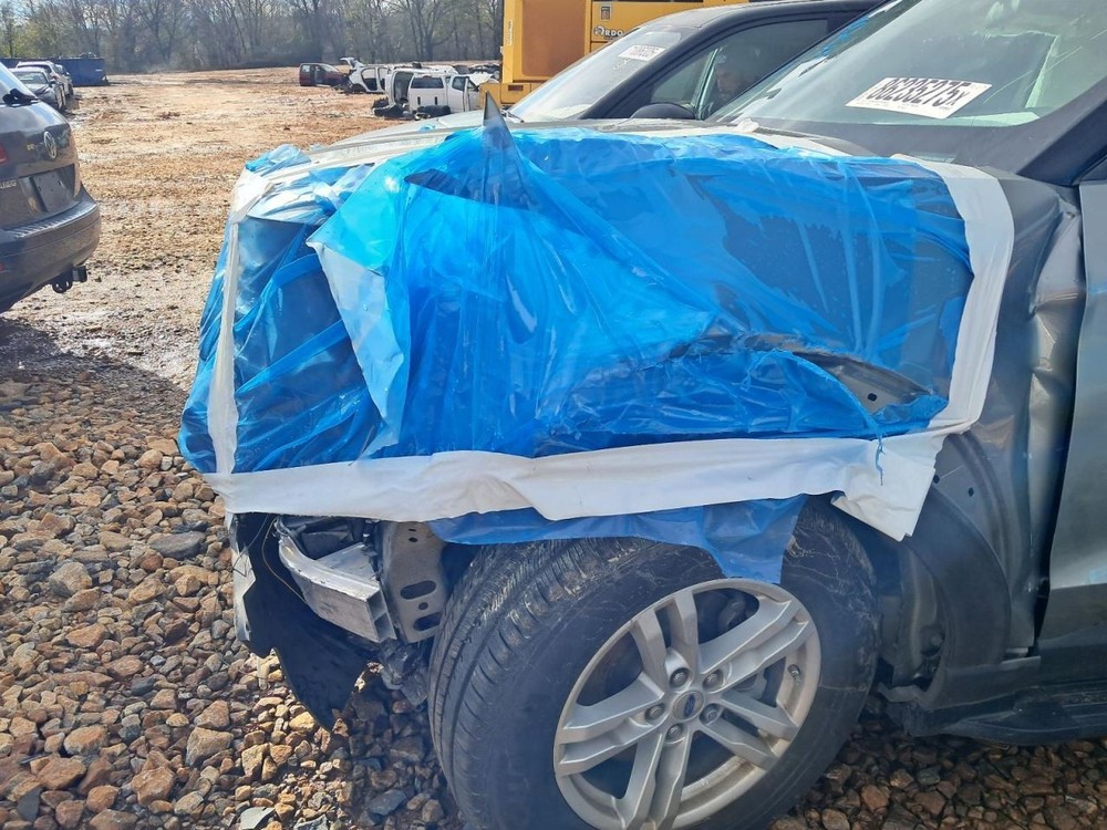 EXPLORER 2020 Glove Box 4885538