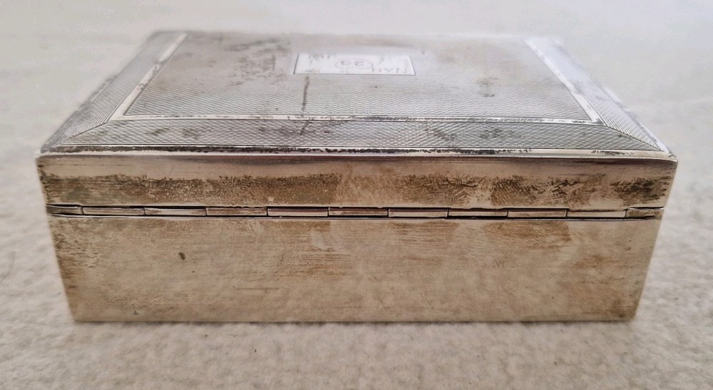 1964 BIRMINGHAM SILVER HALLMARKED CIGARETTE BOX WITH WOOD LINER