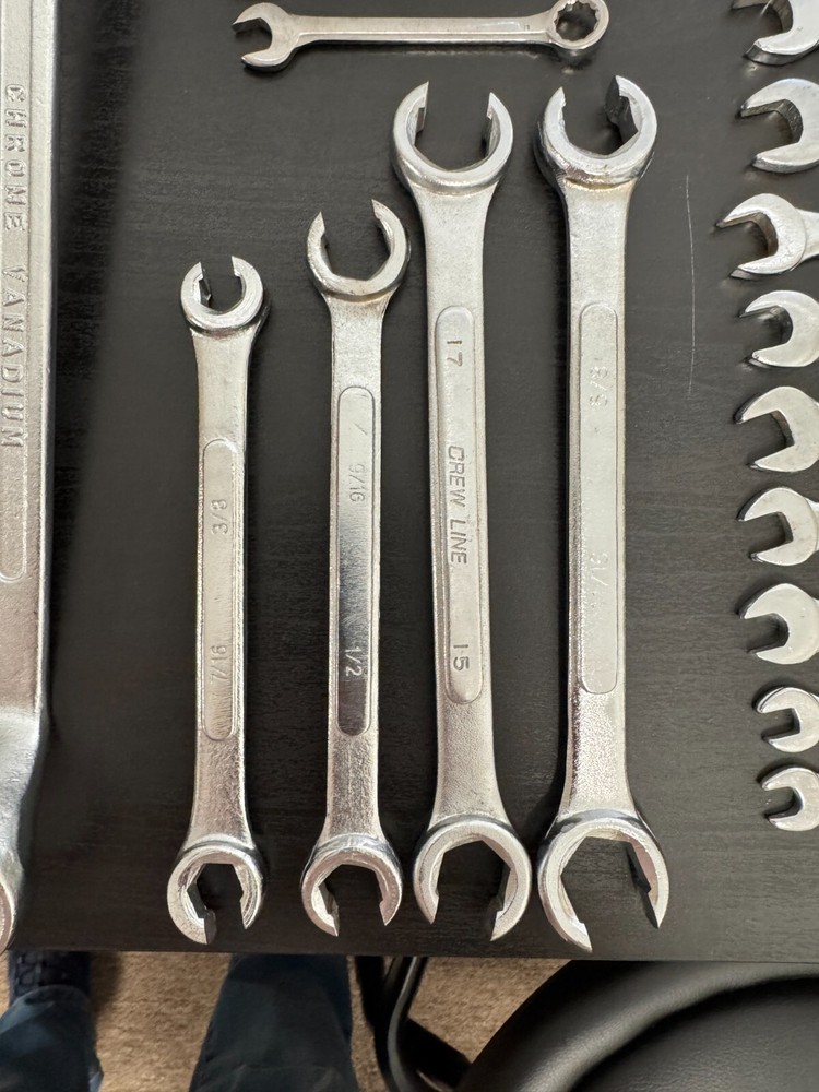 Lot of 33 Assorted Generic Wrenches Spanners Combination