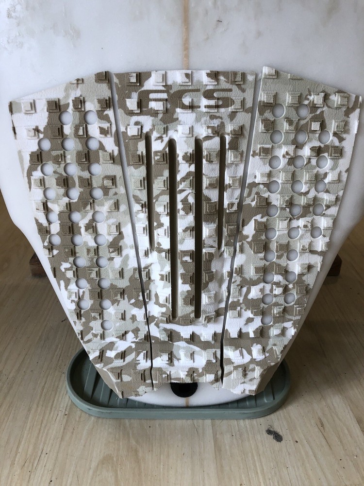 Used 5’7 WRV Shortboard Surfboard Excellent Condition!!