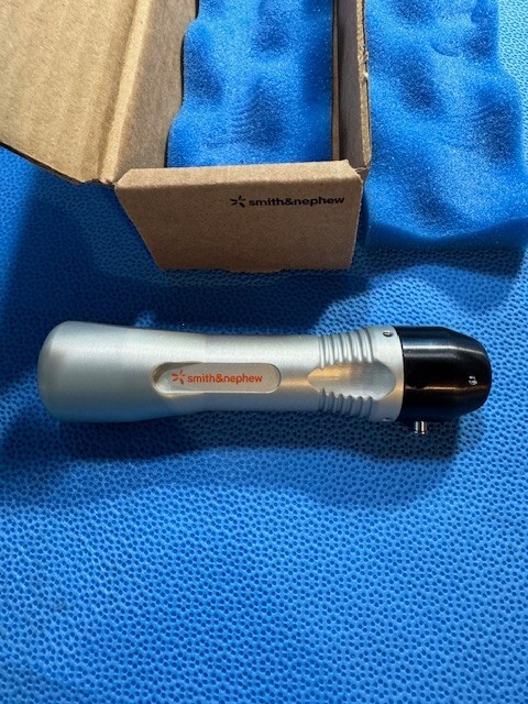 Smith & Nephew Universal Endoscopic Handle 72201732 NEW!!!