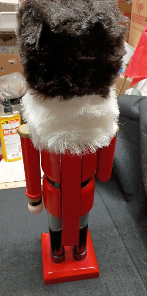 Big Bombay Nutcracker English Guard 20.5" tall 1994