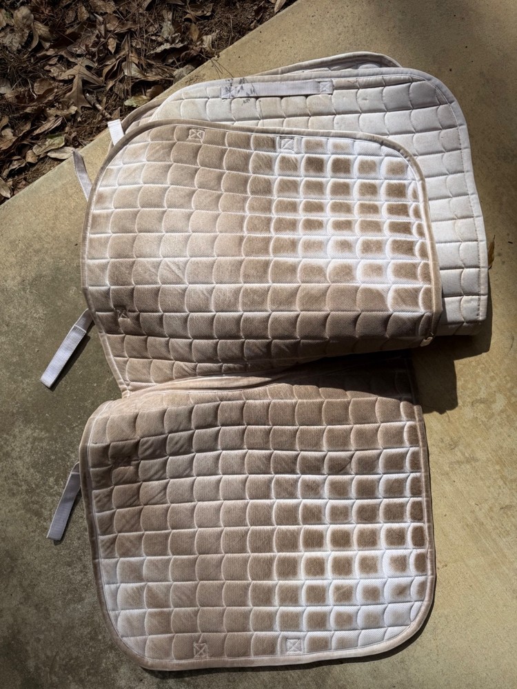 horze saddle pads