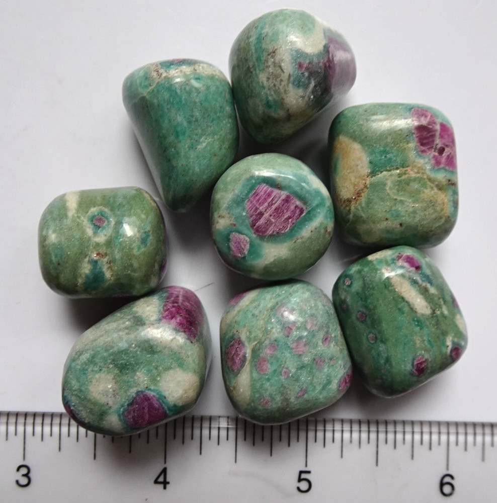 Ruby Fuchsite - 8 Medium Tumbled Stones - India rt760