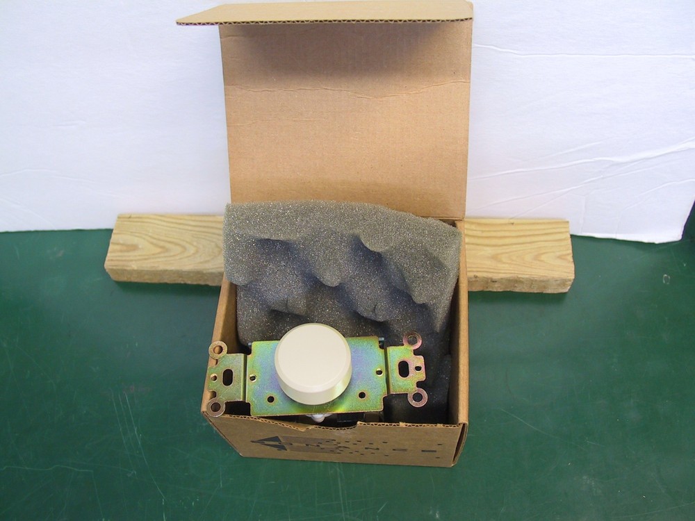 VINTAGE VOLUME CONTROL