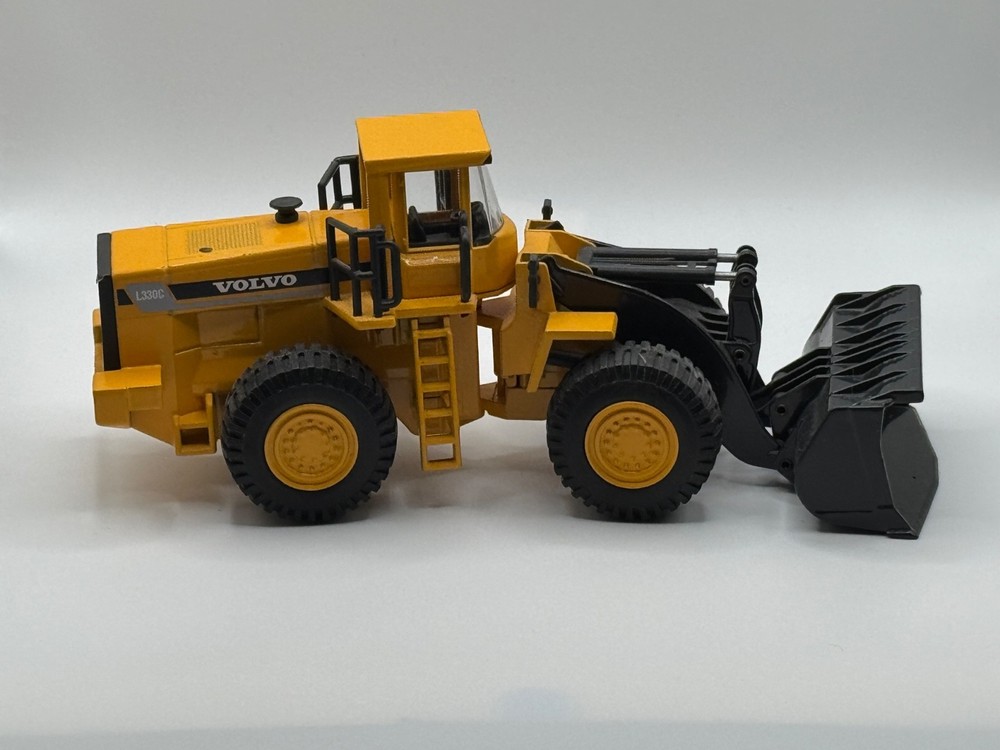 JOAL COMPACT VOLVO BM L330C BTP LOADER 1:50 CONSTRUCTION