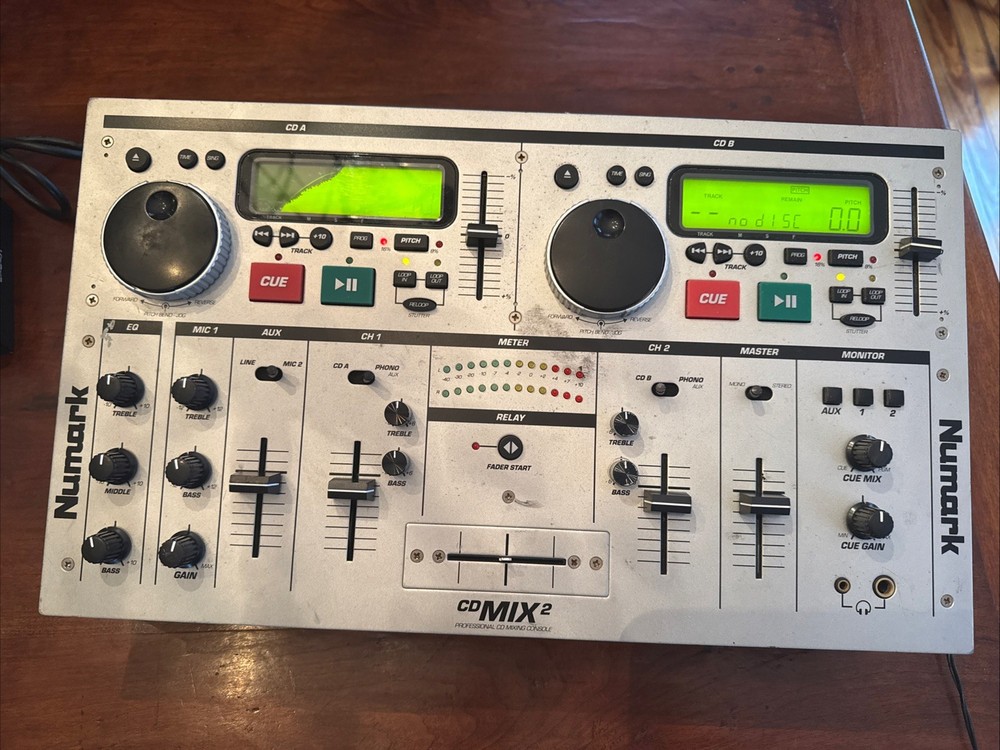 NUMARK CDMIX2 Professional DJ CD Mixing Console - Tested