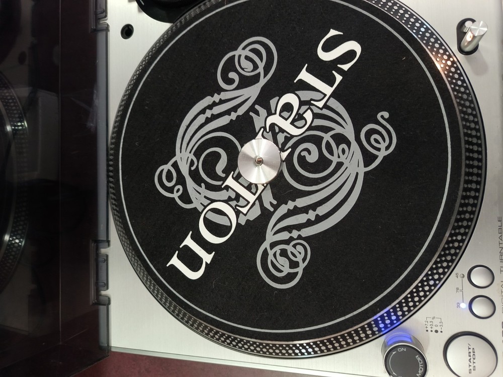 Stanton STR8-100 Digital Turntable, Power Tested, Needs Needle