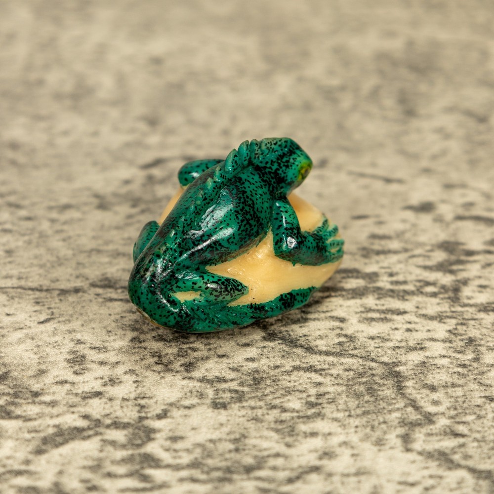 Green Iguana Lizard Tagua Nut Carving