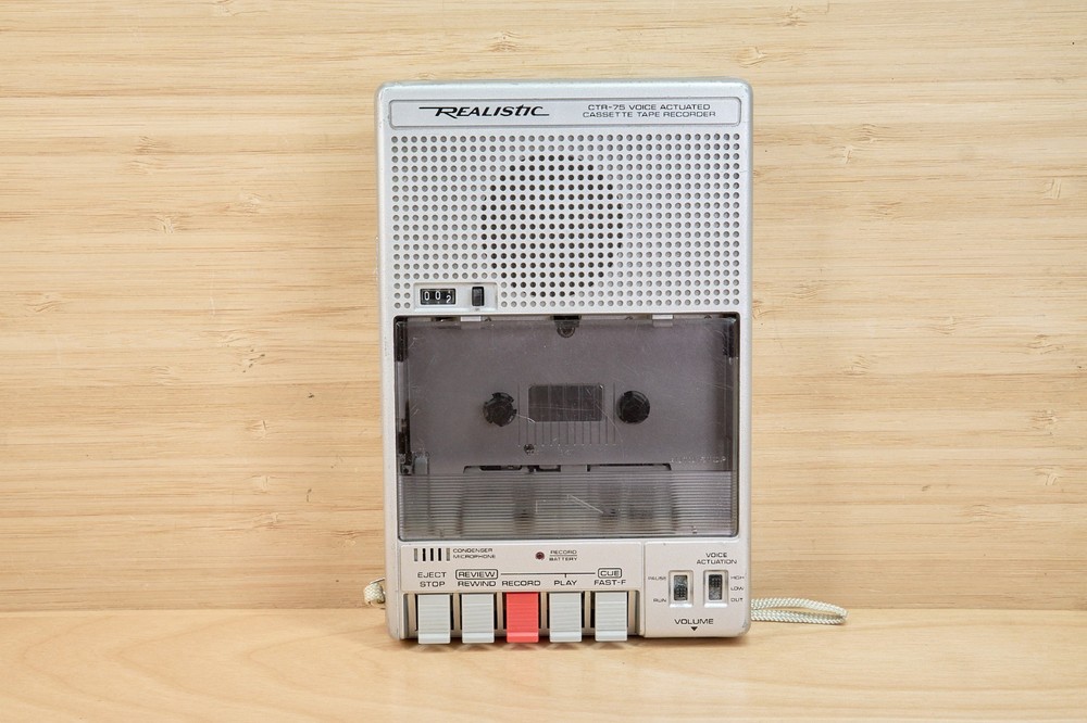 Realistic CTR-75 Model 14-800 Silver Voice Actuated Cassette Recorder