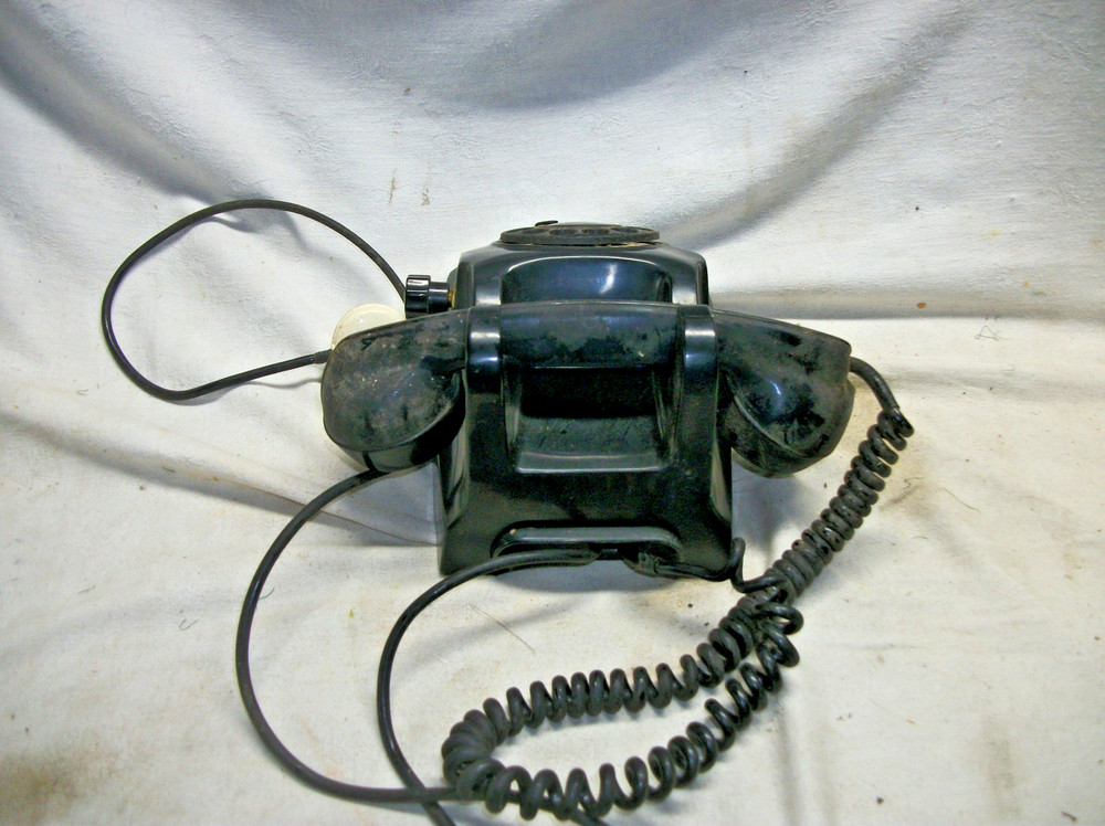 The Oslo phone with an unusual accessory