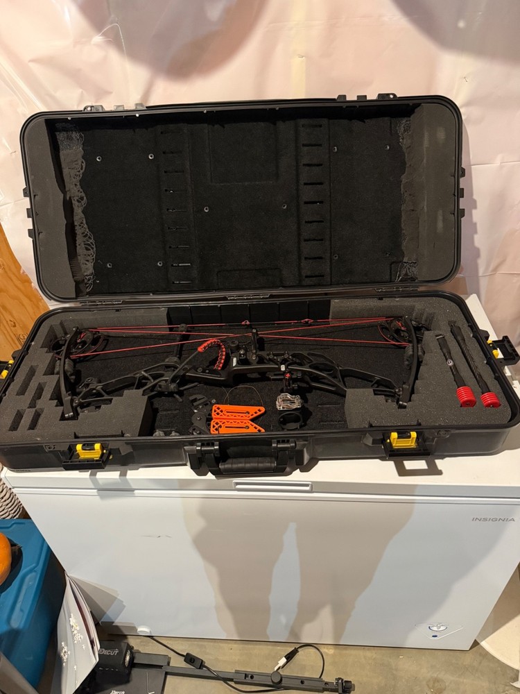 Elite option 7 archery bow