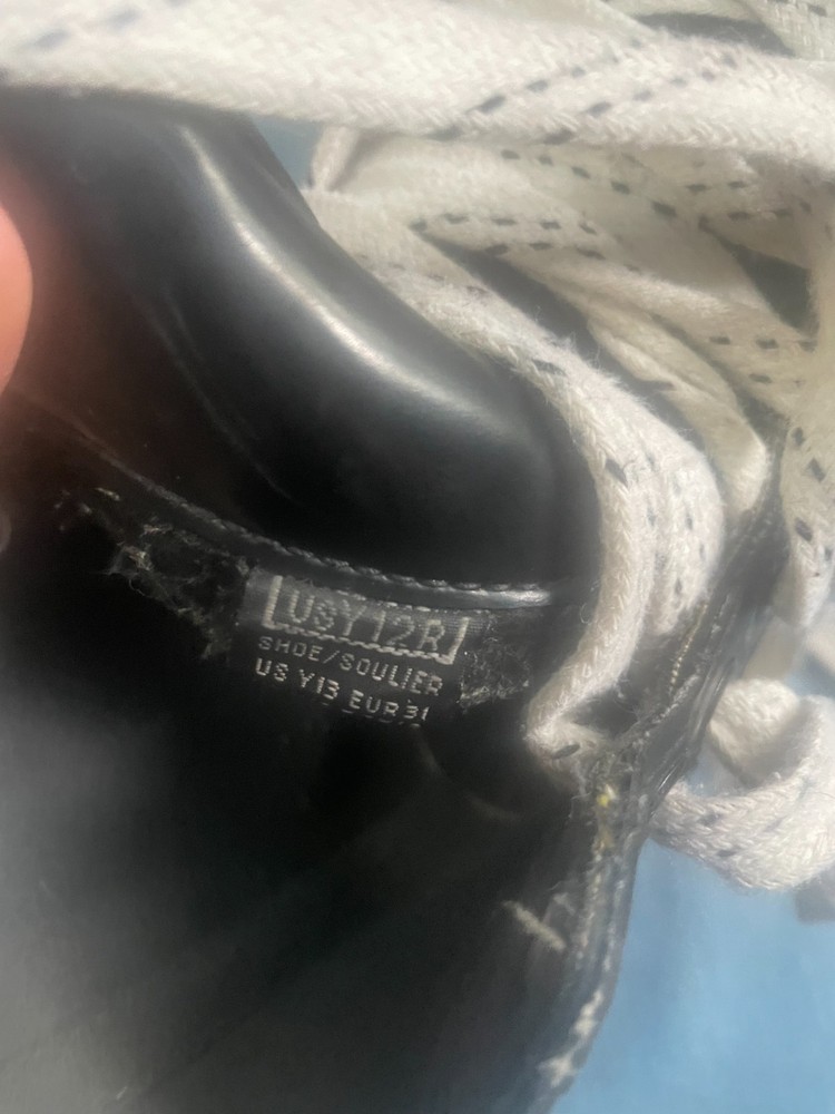 bauer hockey skates size 12
