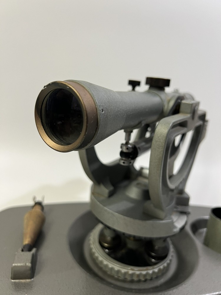VINTAGE Leitz Model 200 Surveying Telescope Level : Excellent Condition