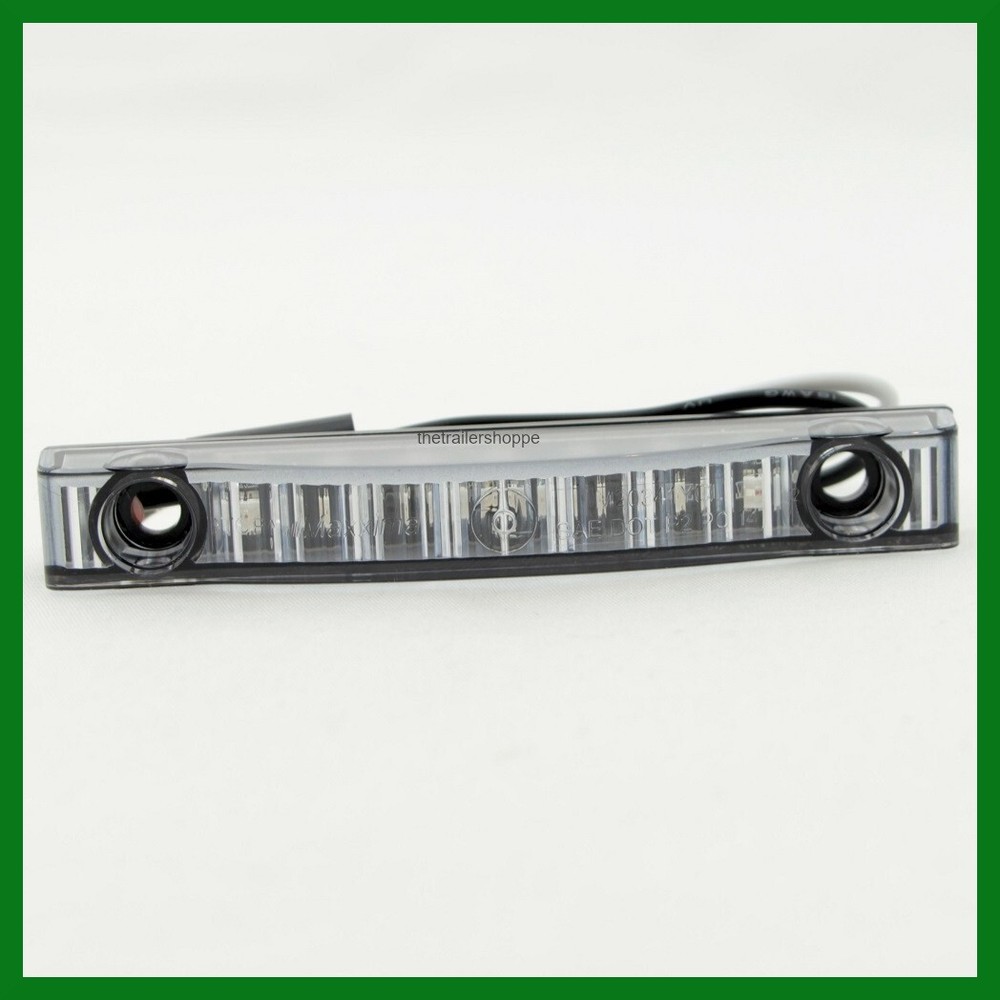 Maxxima Thin Line Marker Clearance light 7 LED Amber Clear Lens 5/8 X 4 Set of 2