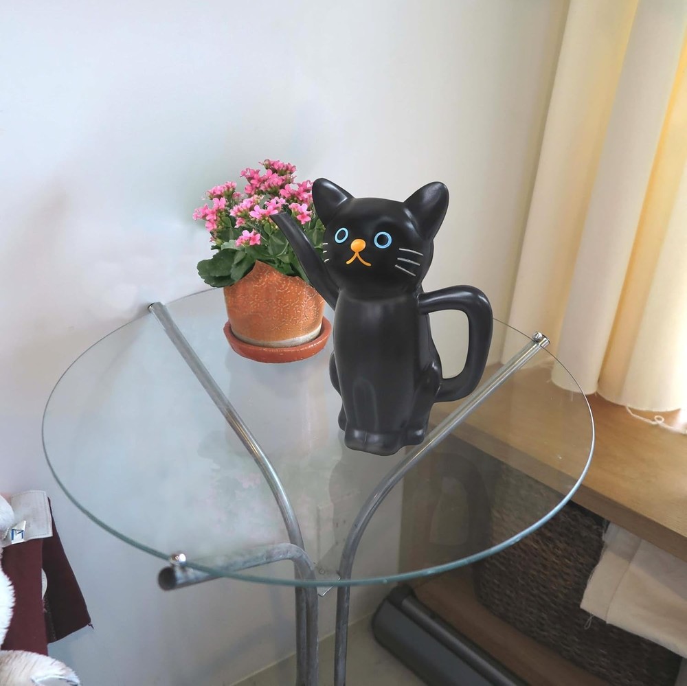 Lightweight and Durable – Made from Lightweight Plastic, This Watering can is...