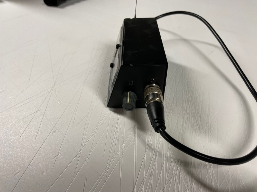 Astatic 302PDC2 SWR/RF Field Strength Test Meter