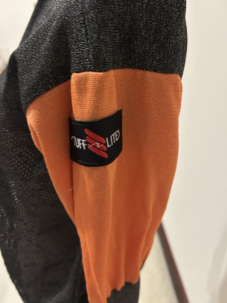 Tuff n lite Keel pullover with thumbholes size small