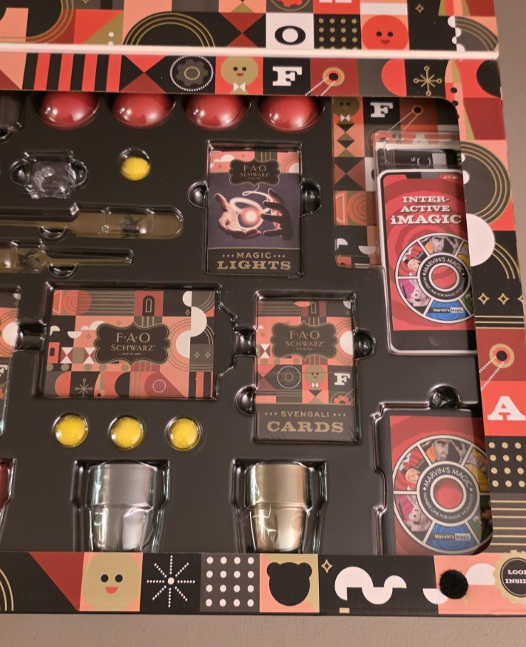 FAO Schwarz Interactive illusions i Magic Deluxe Marvin's Magic Magician Set Kit
