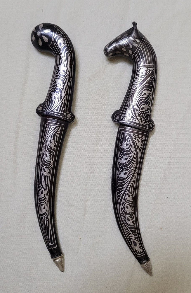 Vintage Small Size Mughol Silver Wire Koftgiri Work Damascus Dagger Knives Pair