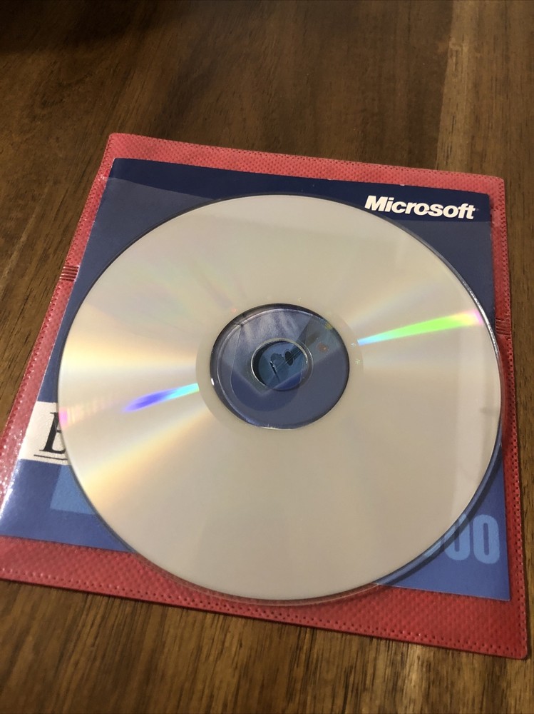 Microsoft Encarta Encyclopedia 2000 CD for PC