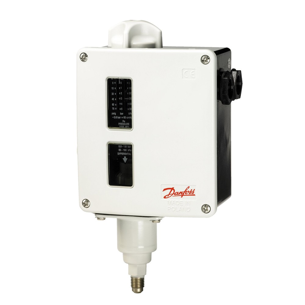 DANFOSS 017-524566 Temperature Controller New
