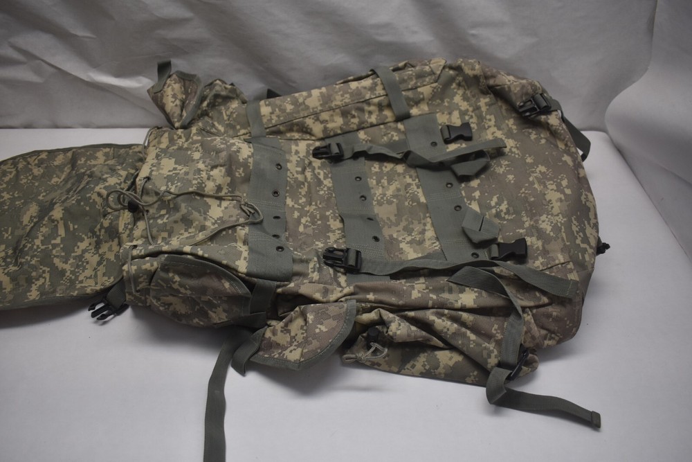 Military Combat Field Pack Load Carrying Backpack Outer Metal Frame Digital Camo