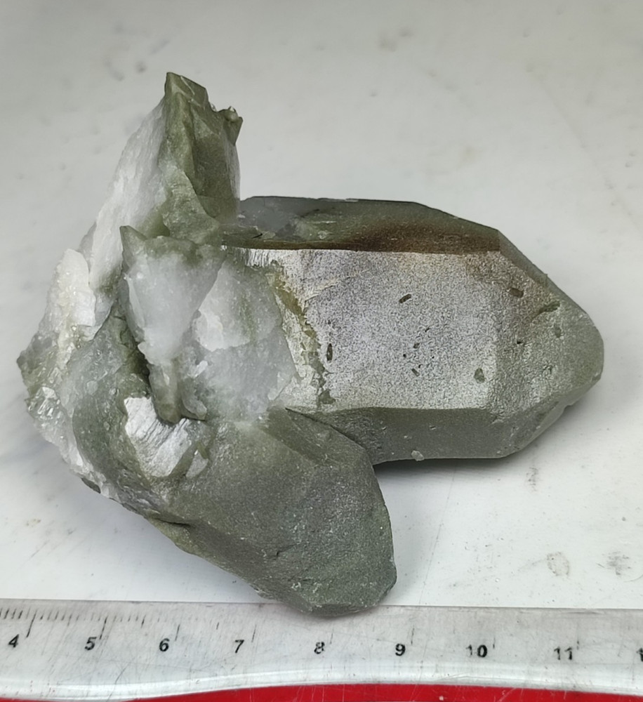 Chlorite Quartz Crystal Having Beautiful Growth-Pk