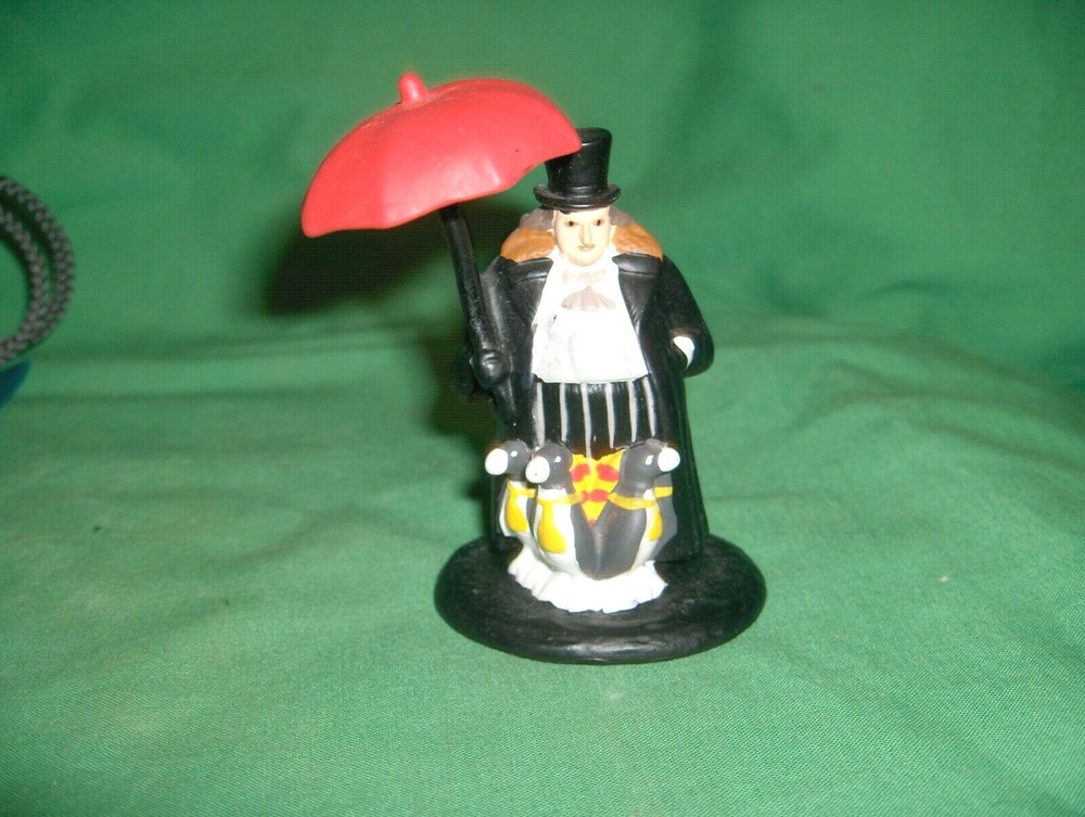 #439* - BATMAN PENGUIN FIGURINE - BATMAN RETURNS - DANNY DEVITO