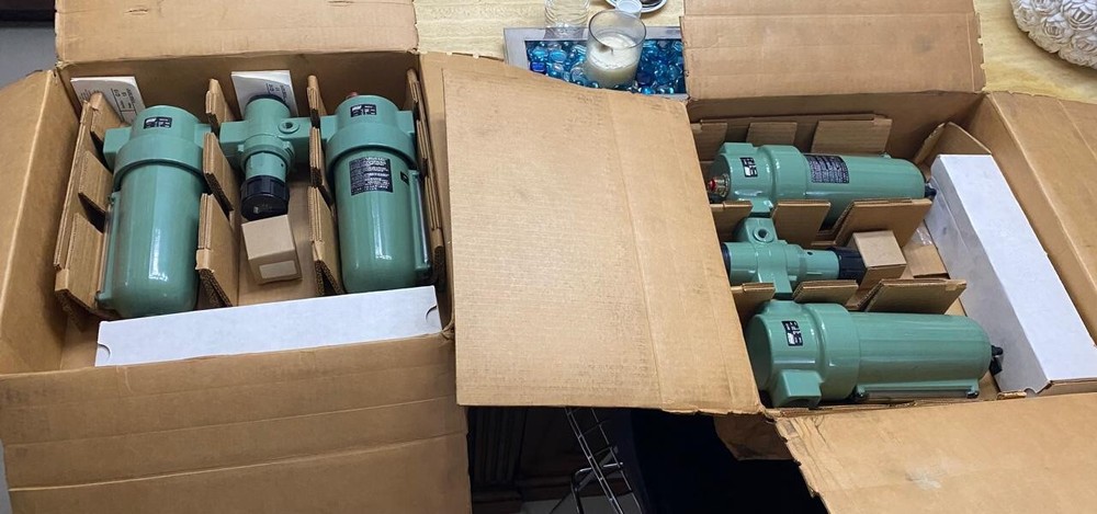 LINCOLN INDUSTRIAL HIGH CAPACITY LUBRICATOR/FILTER/REGULATOR 602012, ………..602017