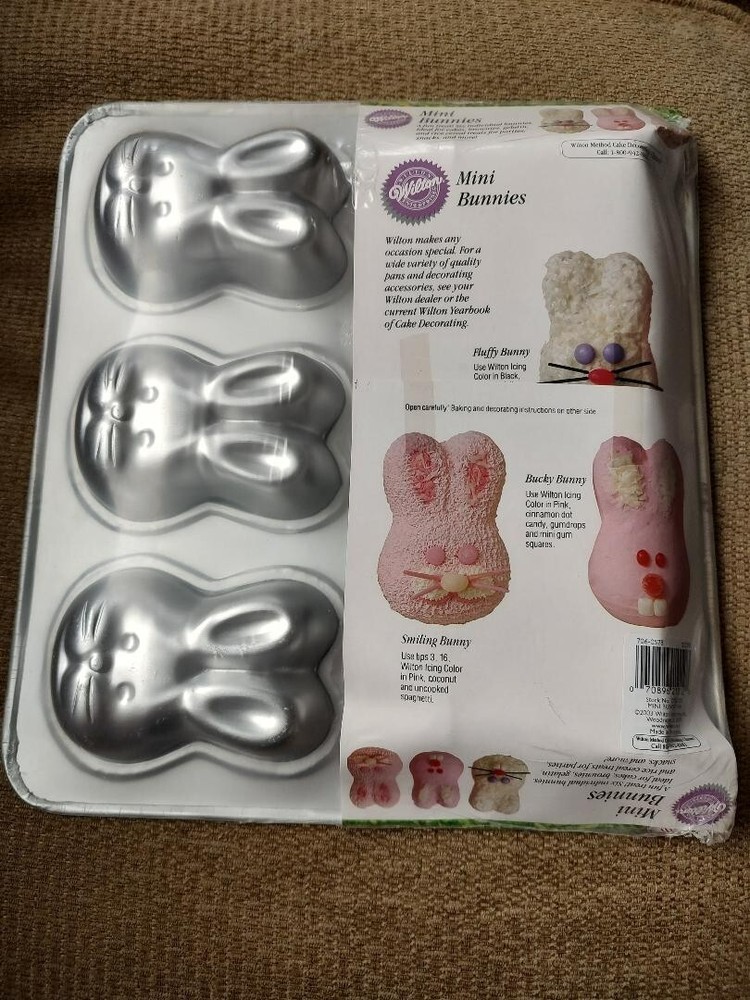 WILTON EASTER SPRING MINI BUNNIES CAKE BAKING PAN 2003 #2105-2012 NEW