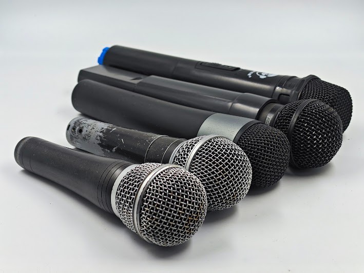 Lot of 5 Microphones Various Models - Not Working